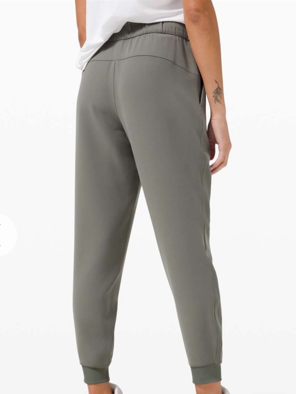 $118 Lululemon On the Fly Jogger 28" *Woven
Grey Sage